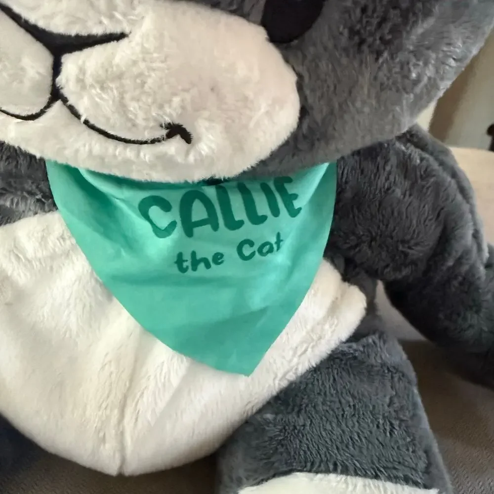 Lilly’s Love Callie the Cat Weighted Plush Gray 10